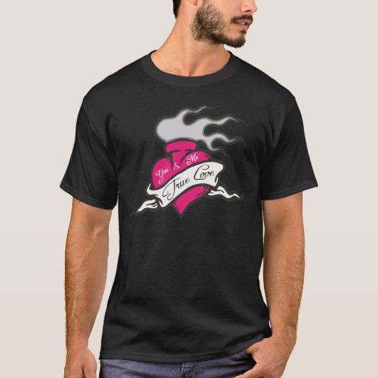 ハート真性愛の入れ墨 Tシャツ (正面)