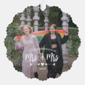 ハート矢印初めてのクリスマスミセス・ミセス・フォト オーナメントカード (裏面)