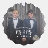 ハート矢印初めてのクリスマスMr. & Mr. Photo オーナメントカード (正面)