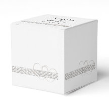 ハート絡みフローラ縁ど結婚式の引き出物ボックス