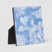 ハート雲空かわいい青モダンのカスタムウェディング フォトプラーク (正面)