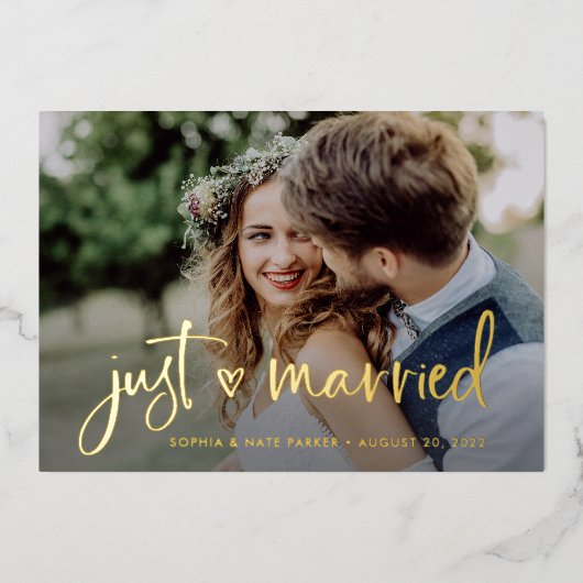 ハート |たった今結婚しましたゴールドフォイル発表 箔招待状 (正面)