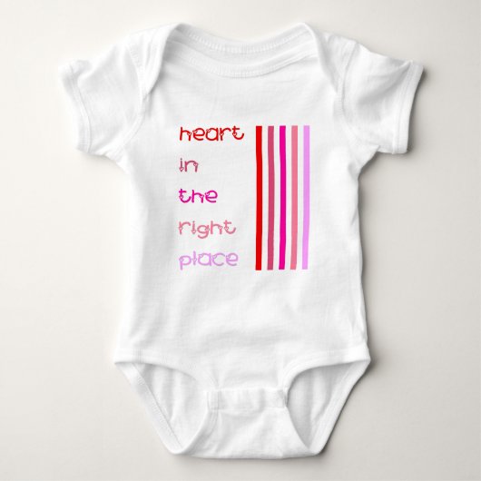 ハート ベビーボディスーツ (正面)