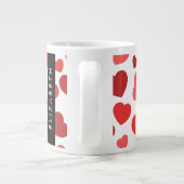 ハート、赤いハート、名前のパターン ジャンボコーヒーマグカップ (裏面)