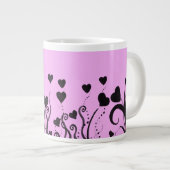 ハート、黒ハート、ドット、愛、ピンクのパターン ジャンボコーヒーマグカップ (正面右)
