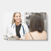 ハートEKGカスタム文字と写真の医療バッジ バッジ (裏面)