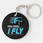 ハードル走私はハードラーのトラックフィールドを飛行 キーホルダー (裏面)