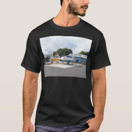 ハード上のボート Tシャツ