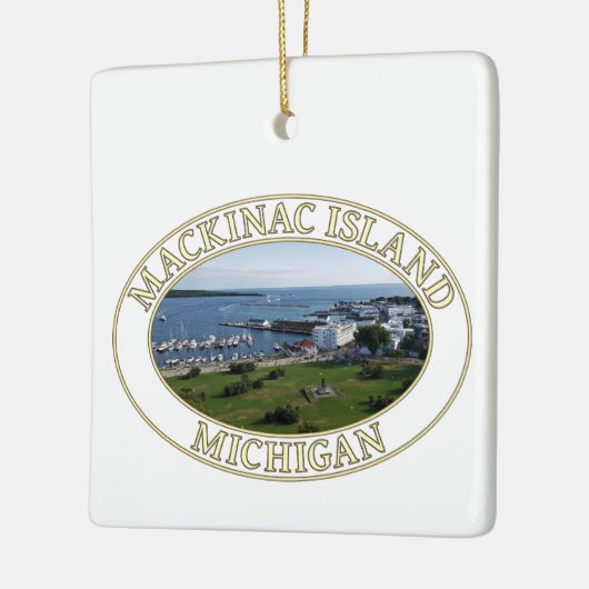 ハーバーとダウンタウン、ミシガン州マッキナック島 セラミックオーナメント (左)