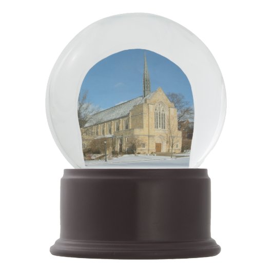 ハーバーズチャペルで冬にグローブシティカレッジ スノーグローブ (正面)