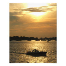 ハーバーボートシーン後半夕べ太陽の背後の雲