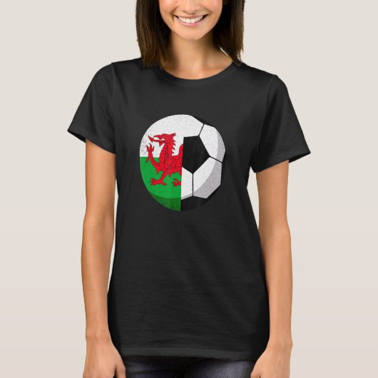 ハーフウェールズ国旗ハーフサッカーサッカー Tシャツ (正面)