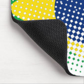 ハーフトーン効果があるブラジル国旗 マウスパッド (コーナー)