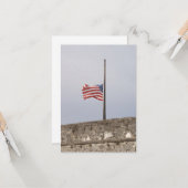 ハーフマスト飛んでいるアメリカ国旗 カード (正面/裏面インサイチュ)