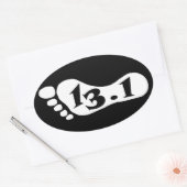 ハーフマラソンを象徴する13.1位 楕円形シール (封筒)
