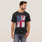 ハーフ・アメリカ国旗ハーフ・イングランド国旗アメリカ英語 Tシャツ (正面フル)