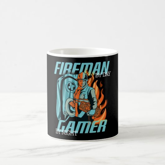 ハーフ・ゲーマー、ハーフ・ファイア・ファイター コーヒーマグカップ (中央)