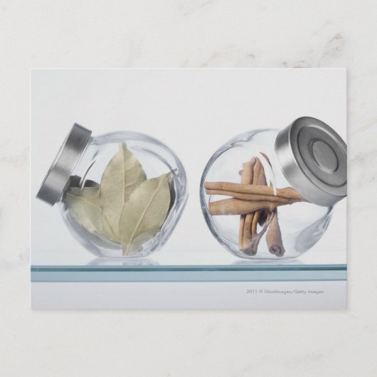 ハーブの閉じ込め二瓶 ポストカード (正面)