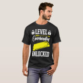 ハーモニカプレーヤーレベルのロック解除 Tシャツ (正面フル)