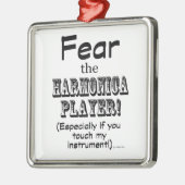 ハーモニカ選手を恐れる メタルオーナメント (左)