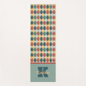 ハーレキンレトロレッド金ゴールドグリーンモノグラムアーガイル ヨガマット (正面)