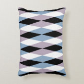 ハーレクイン ダイヤモンド パターン - 青とほこりっぽいライラック アクセントクッション (正面(垂直))