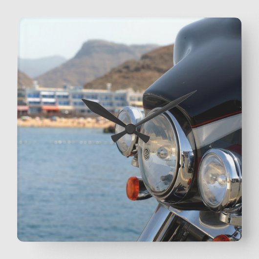 ハーレー整形 スクエア壁時計 (正面)