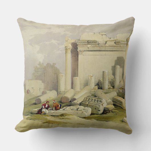 バアルの寺院の東の柱廊玄関の台なし クッション (正面)