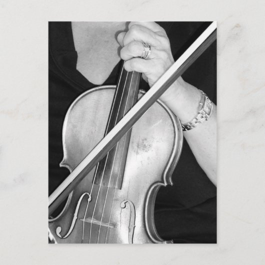バイオリン奏者の休息 ポストカード (正面)