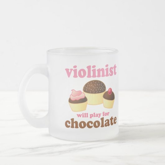 バイオリン奏者はチョコレートのために遊びます フロストグラスマグカップ (左)