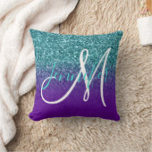 バイオレットパープルとティール（緑がかった色）グラデーショングリッターモノグラムの クッション (ブランケット)