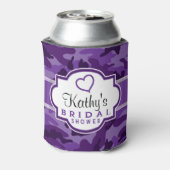 バイオレットパープル迷彩柄カモフラージュブライダルシャワー 缶クーラー (缶裏面)