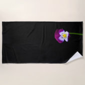 バイオレット花弁 ビーチタオル (正面)