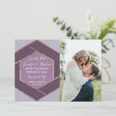 バイオレット ライラック パープル ローズ ゴールド ヘキサゴン セーブ デート 招待状 (スタンド正面)