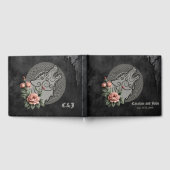 バイキングウルフ&バラ。オオカミの頭を様式化。 ゲストブック (全面)