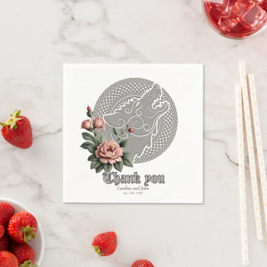 バイキングウルフ&バラ。オオカミの頭を様式化。 スタンダードカクテルナプキン (インサイチュ)