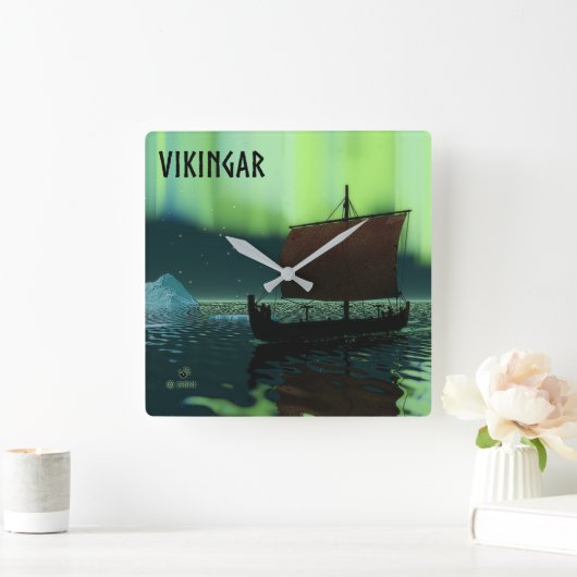 バイキング船とノーザンライト スクエア壁時計 (ホーム)