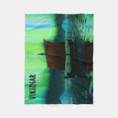 バイキング船とノーザンライト フリースブランケット (正面)