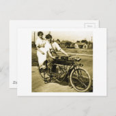 バイクでの愛デートすることの勝利ヴィンテージ ポストカード (正面/裏面)