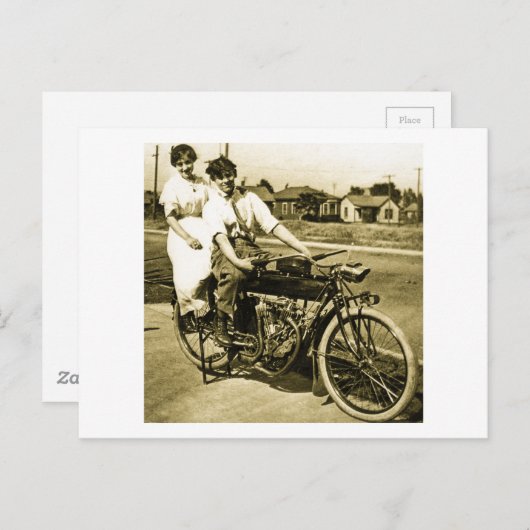 バイクでの愛デートすることの勝利ヴィンテージ ポストカード (正面/裏面)
