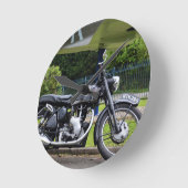 バイクとスピットファイア ラウンド壁時計 (傾斜)