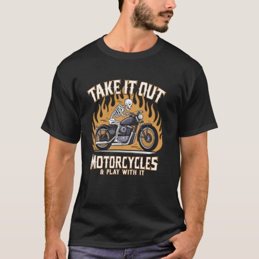 バイクに乗るスカル ビカー 炎 ギフト クール デザイン Tシャツ (正面)