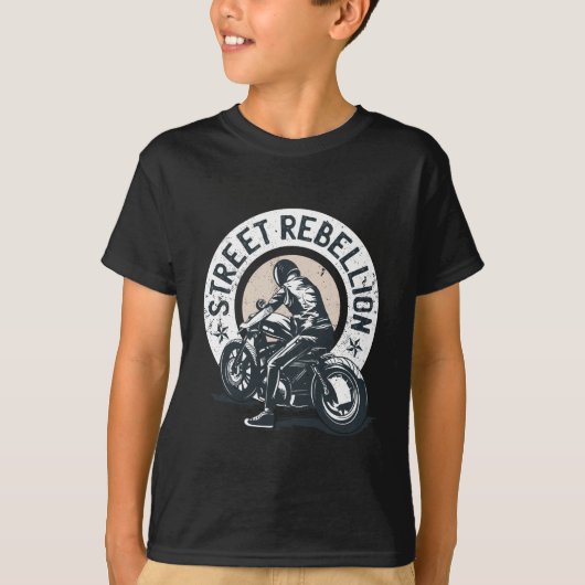 バイクに乗るバイカー・スコーチャー Tシャツ (正面)