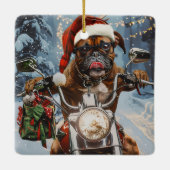 バイクに乗るボクサー犬クリスマス セラミックオーナメント (裏面)