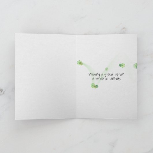 バイクのデイジーの花束の誕生日の白い猫 カード (内部)