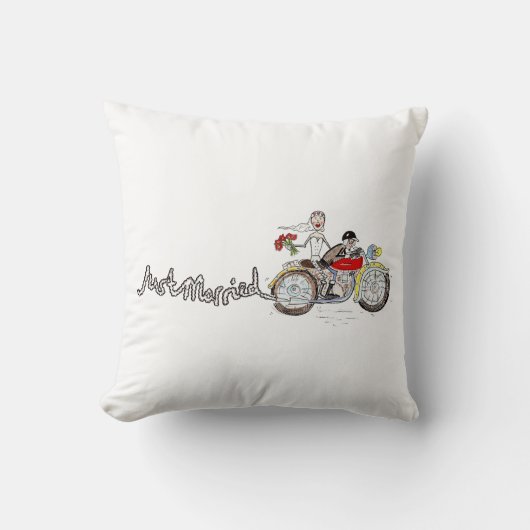 バイクの花婿花嫁 ウェディングアクセントピロー クッション (正面)
