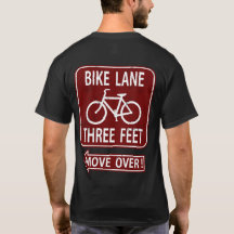 バイクの車線3つの足の移動! えんじ色Tシャツ