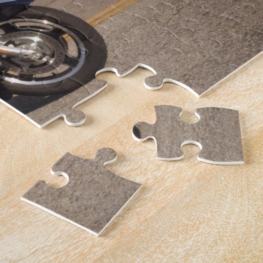 バイクもしくは自転車に乗る人のサンタクロースのオートバイのパズル ジグソーパズル (側面)