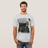 バイクもしくは自転車に乗る人の女の子の乗車の懸命 Tシャツ (正面フル)