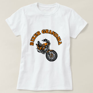 バイクもしくは自転車に乗る人の祖母 Tシャツ